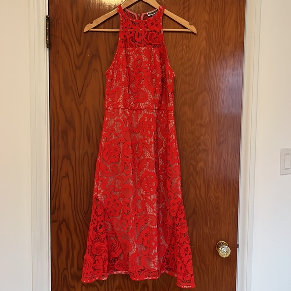 Chelsea28 red lace dress - Picture 2 of 6